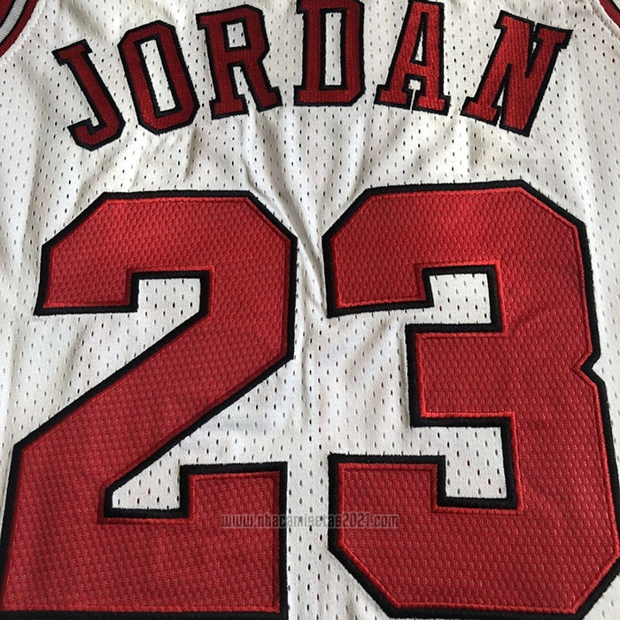 Camiseta Chicago Bulls Michael Jordan #23 Mitchell & Ness 1995-96 Blanco